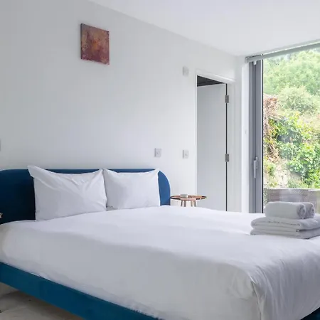Guestready - Luxurious Ballsbridge House شقة دبلن