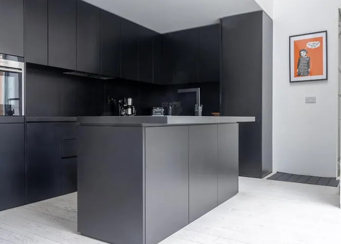 Casa de Férias Guestready - Luxurious Ballsbridge House