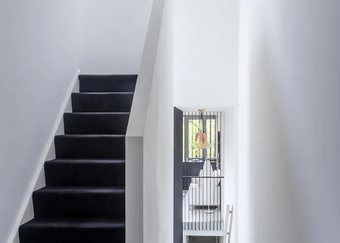 Casa de Férias Guestready - Luxurious Ballsbridge House *