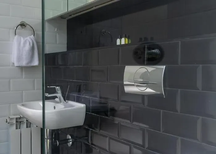 Guestready - Luxurious Ballsbridge House Дом отдыха