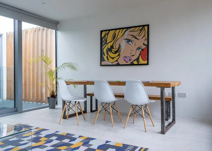 Дом отдыха Guestready - Luxurious Ballsbridge House *