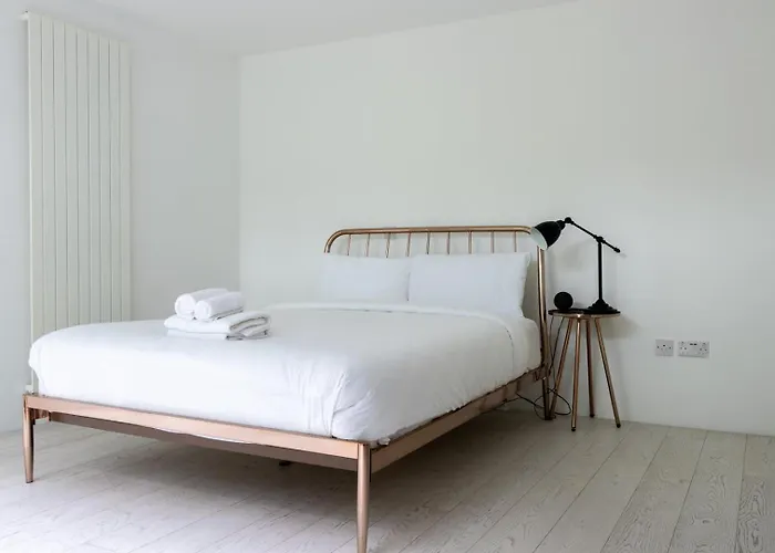 Guestready - Luxurious Ballsbridge House Дом отдыха *