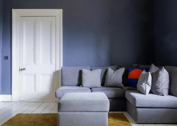 Guestready - Luxurious Ballsbridge House Дом отдыха