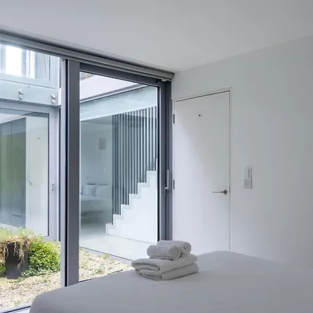 펜션 Guestready - Luxurious Ballsbridge House 더블린