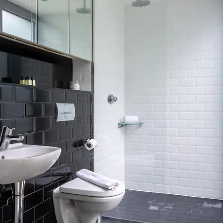 בית נופש Guestready - Luxurious Ballsbridge House דבלין