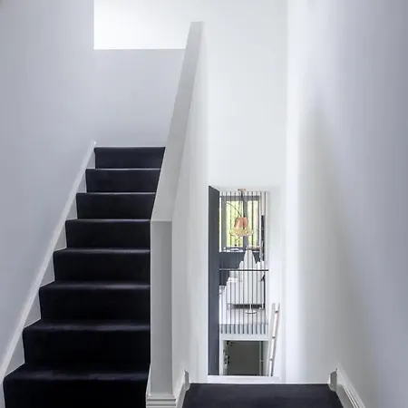 בית נופש Guestready - Luxurious Ballsbridge House *