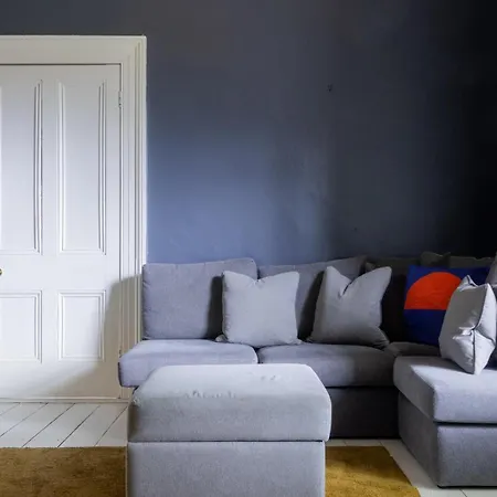 Guestready - Luxurious Ballsbridge House בית נופש