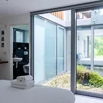 Holiday home Guestready - Luxurious Ballsbridge House *