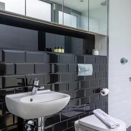 Guestready - Luxurious Ballsbridge House Dom wakacyjny