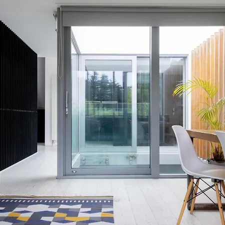 Guestready - Luxurious Ballsbridge House Nyaraló *